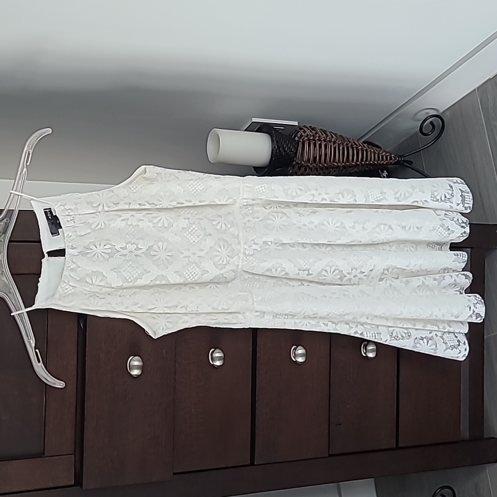Laced dress From Aqua
